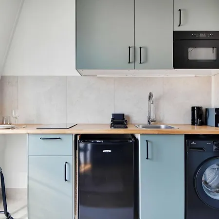 Ideal For 2 People - Marche Des Batignolles Apartment *